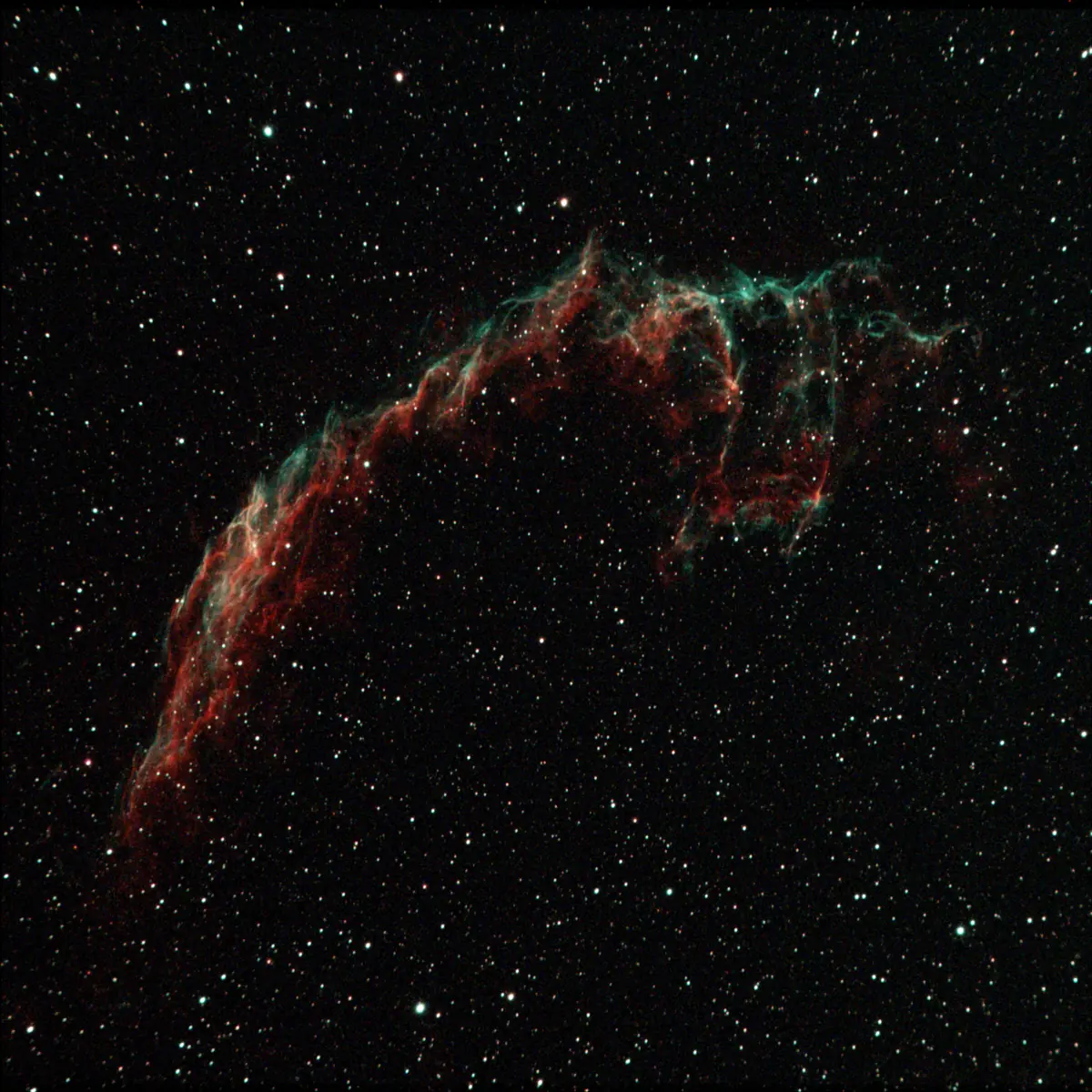 Eastern Veil Nebula (NGC 6992) Eastern Veil Nebula (NGC 6992)