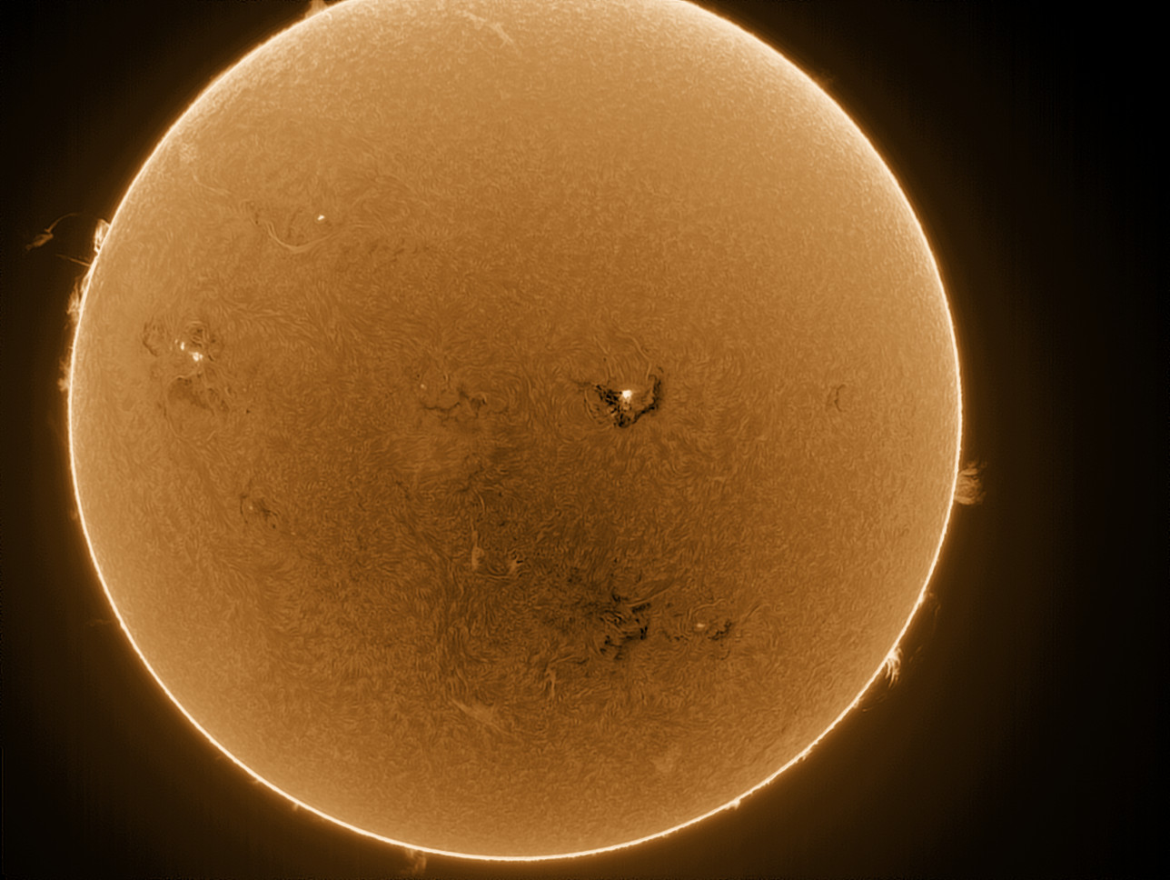 Sun H-Alpha (2024-08-13 17:16 UT) inverted and colorized with imPPG Sun H-Alpha (2024-08-13 17:16 UT) inverted and colorized with imPPG